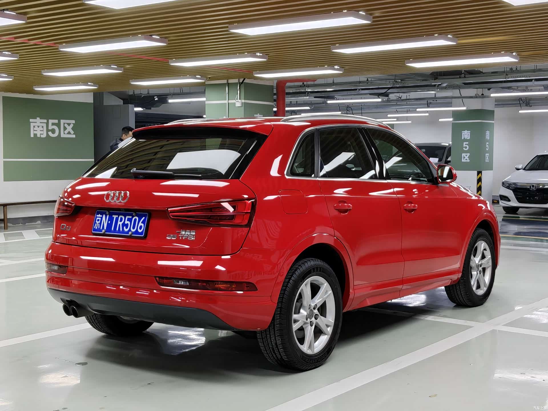 Audi Q3, 2016 6