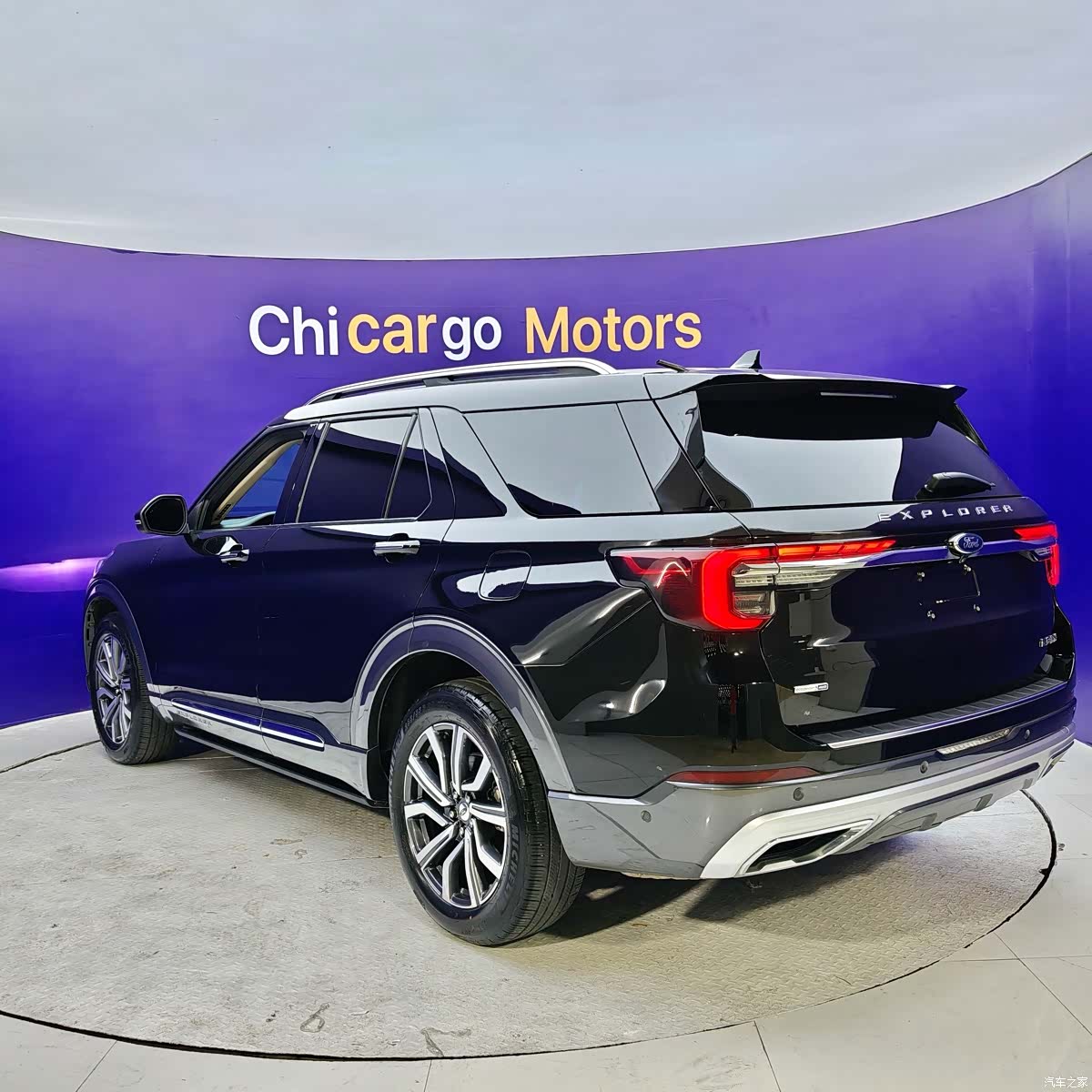 Ford Explorer, 2022 8
