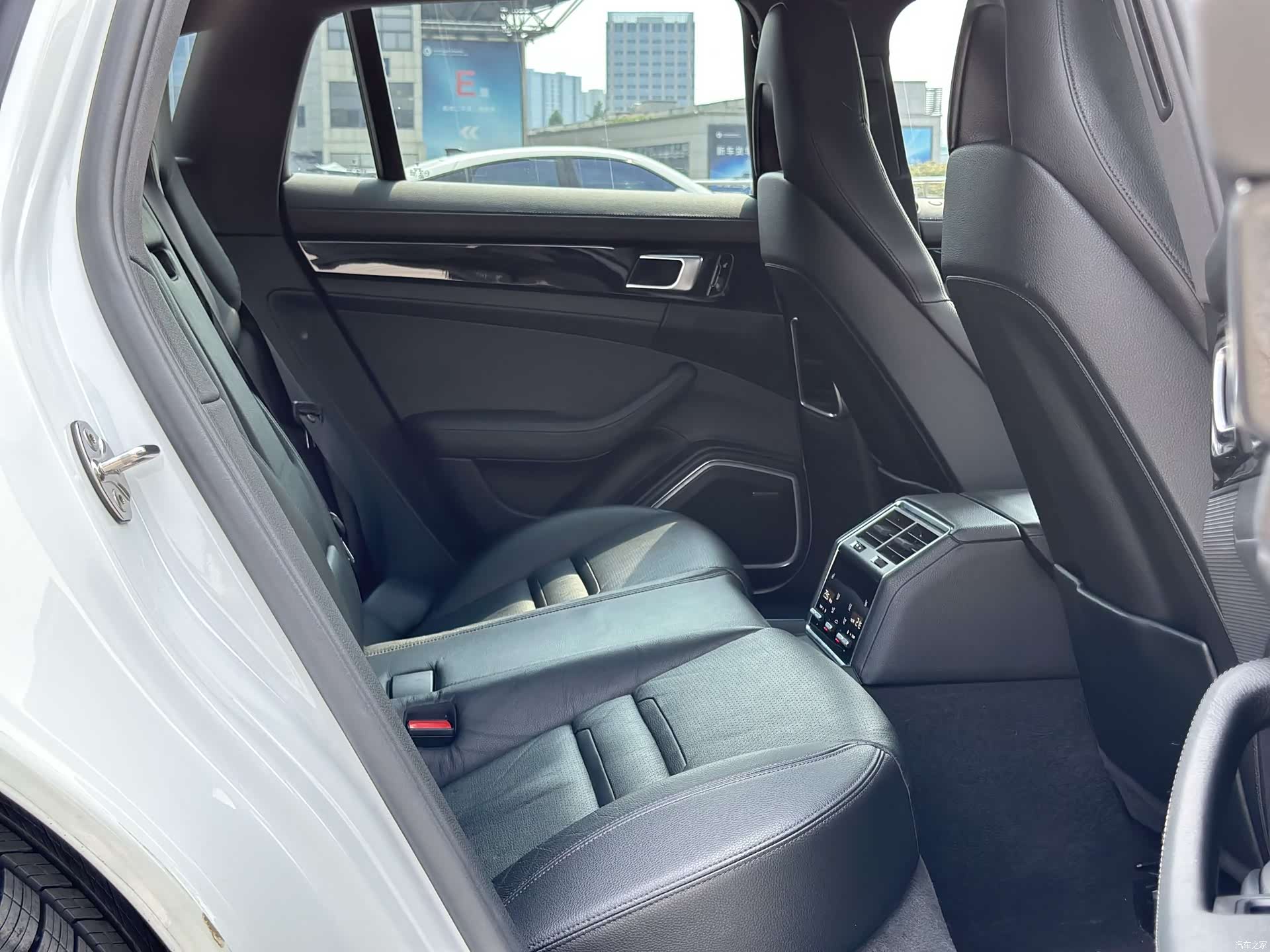 Porsche Panamera, 2018 6