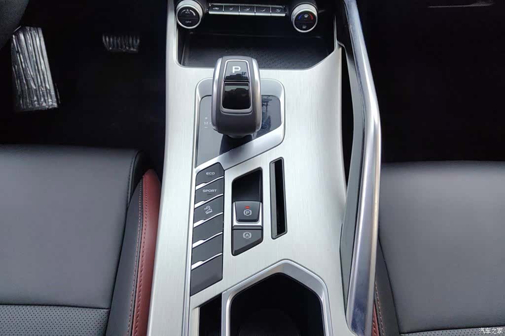 Geely Coolray, 2021 16