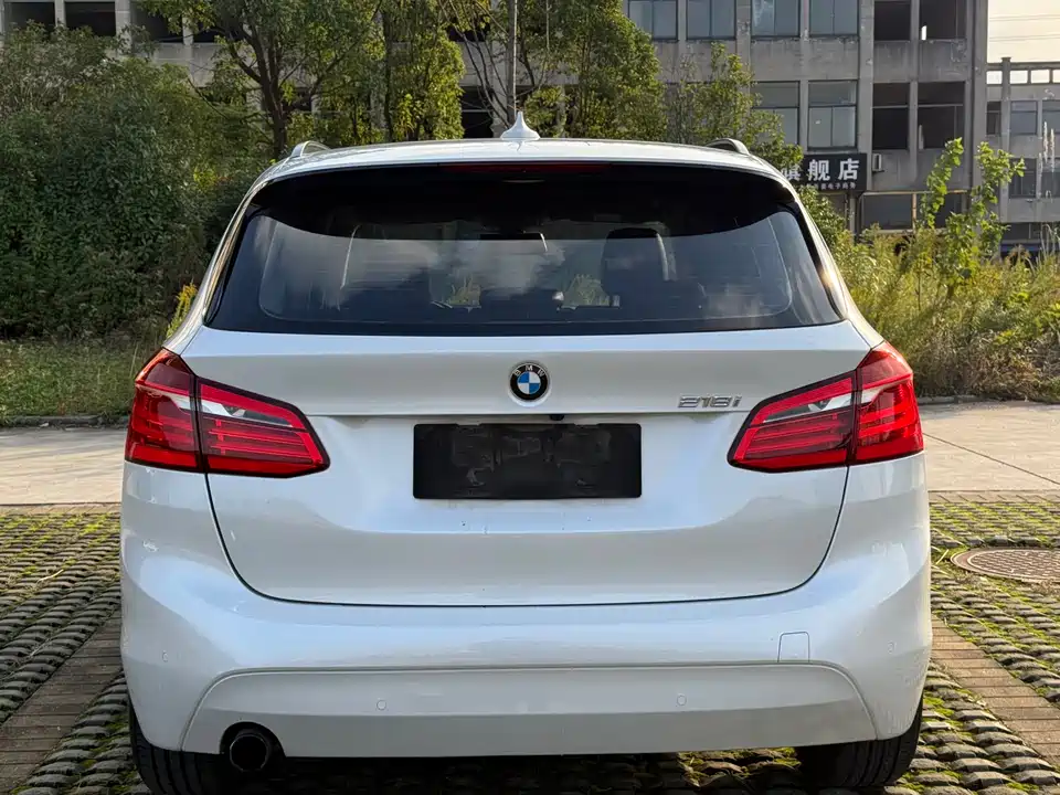 BMW 2 series station wagon