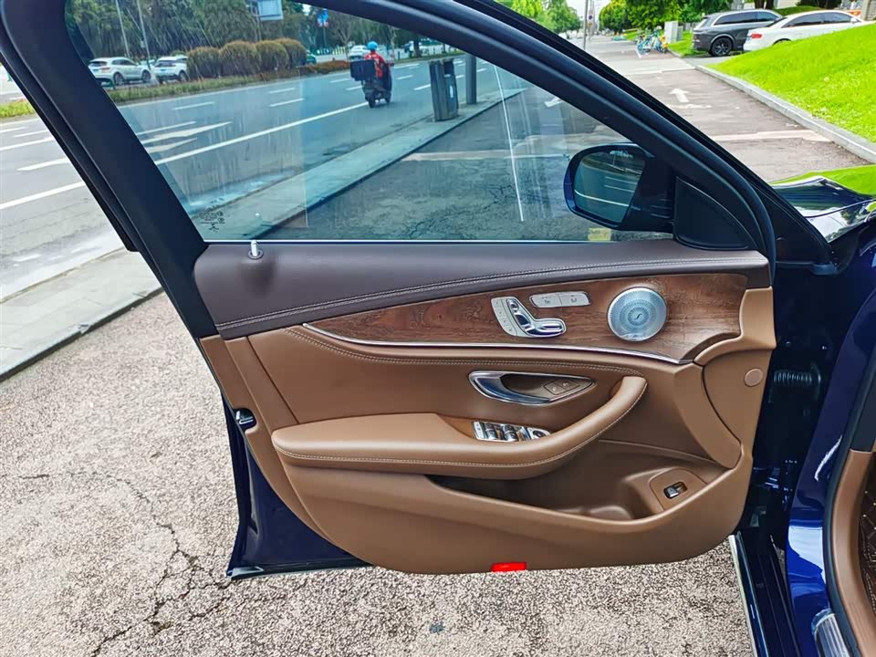 Mercedes-Benz E-class Mercedes-Benz E-class