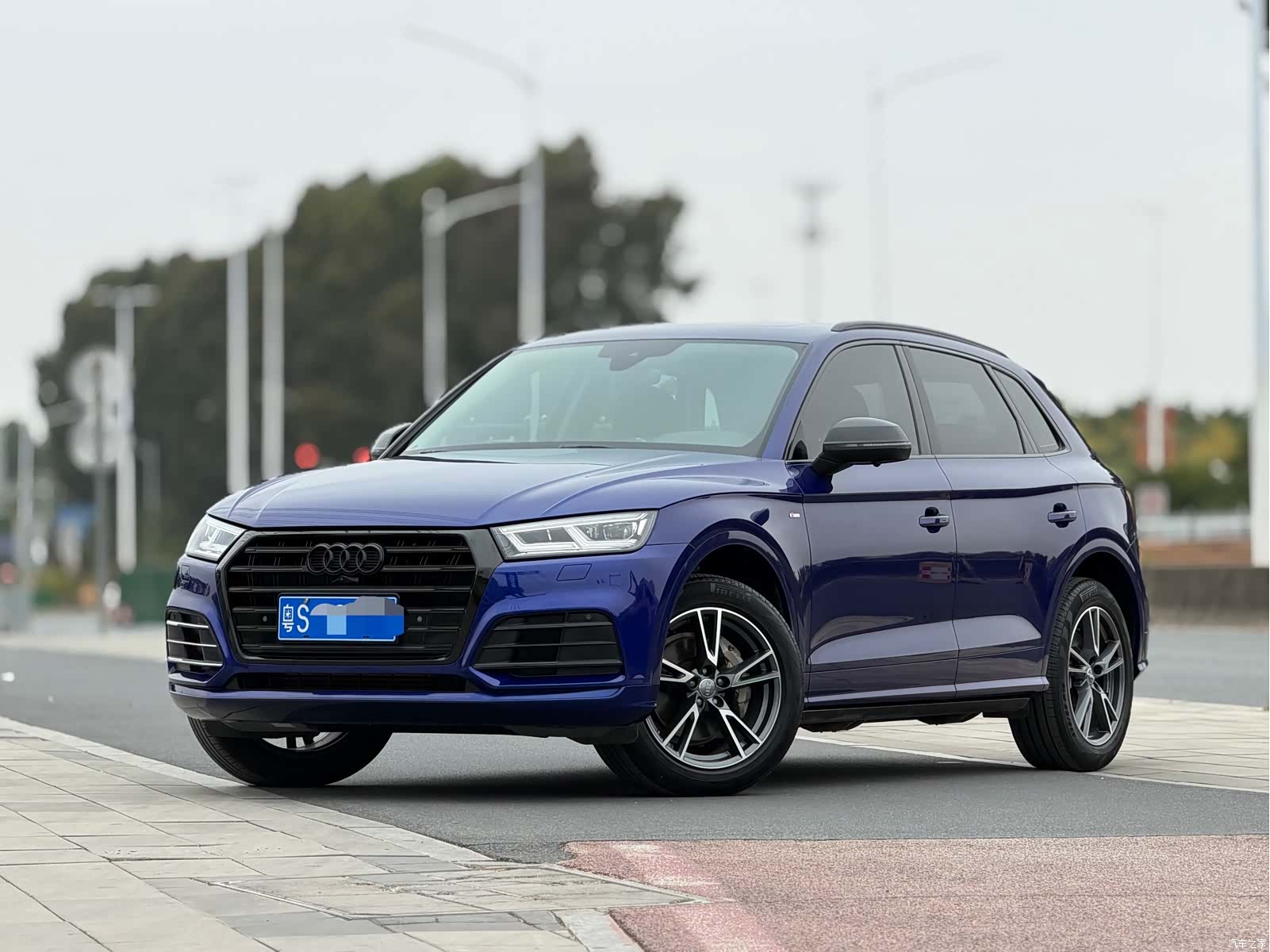 Audi Q5L, 2019 1