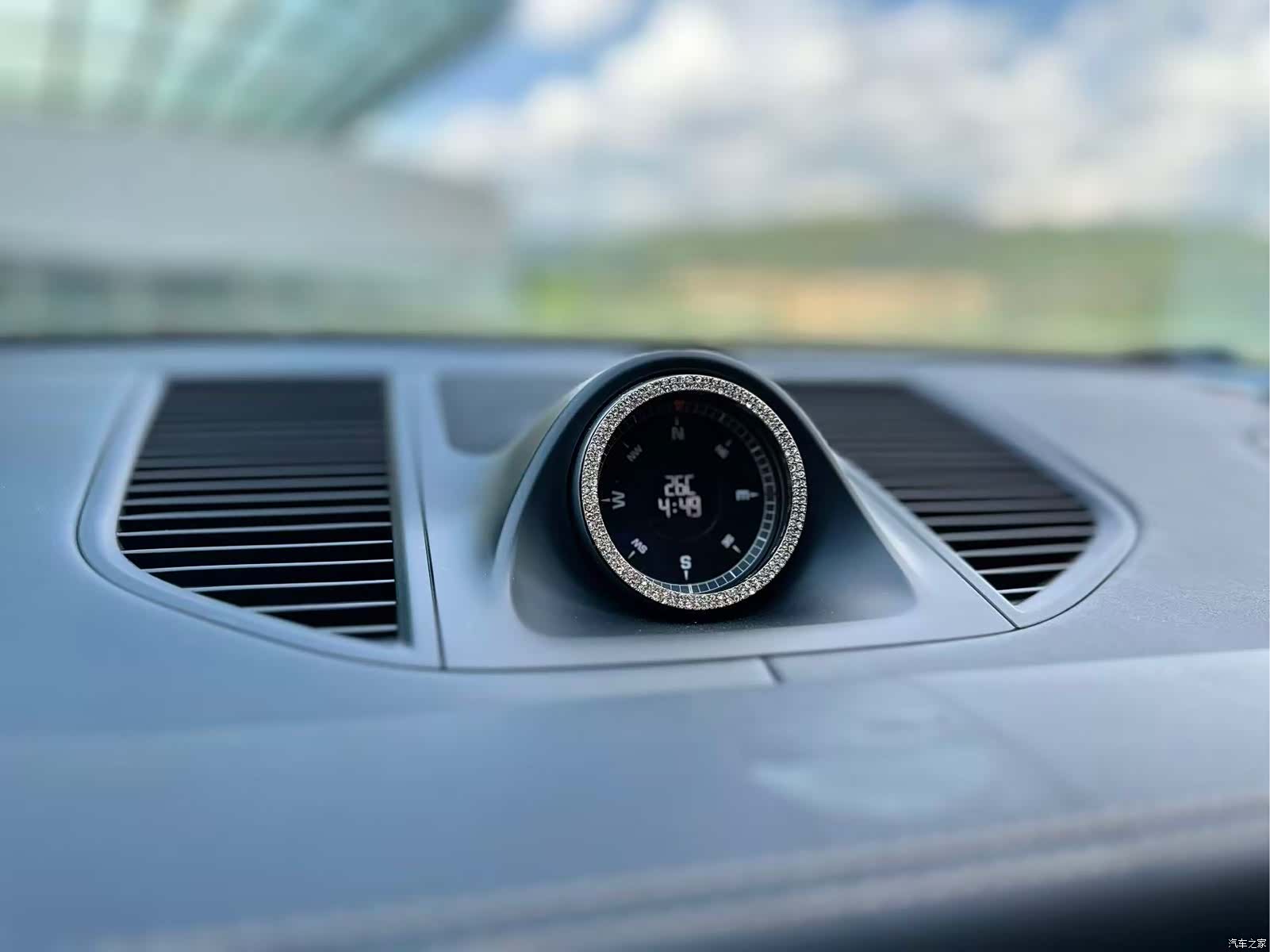 Porsche Macan, 2022 9