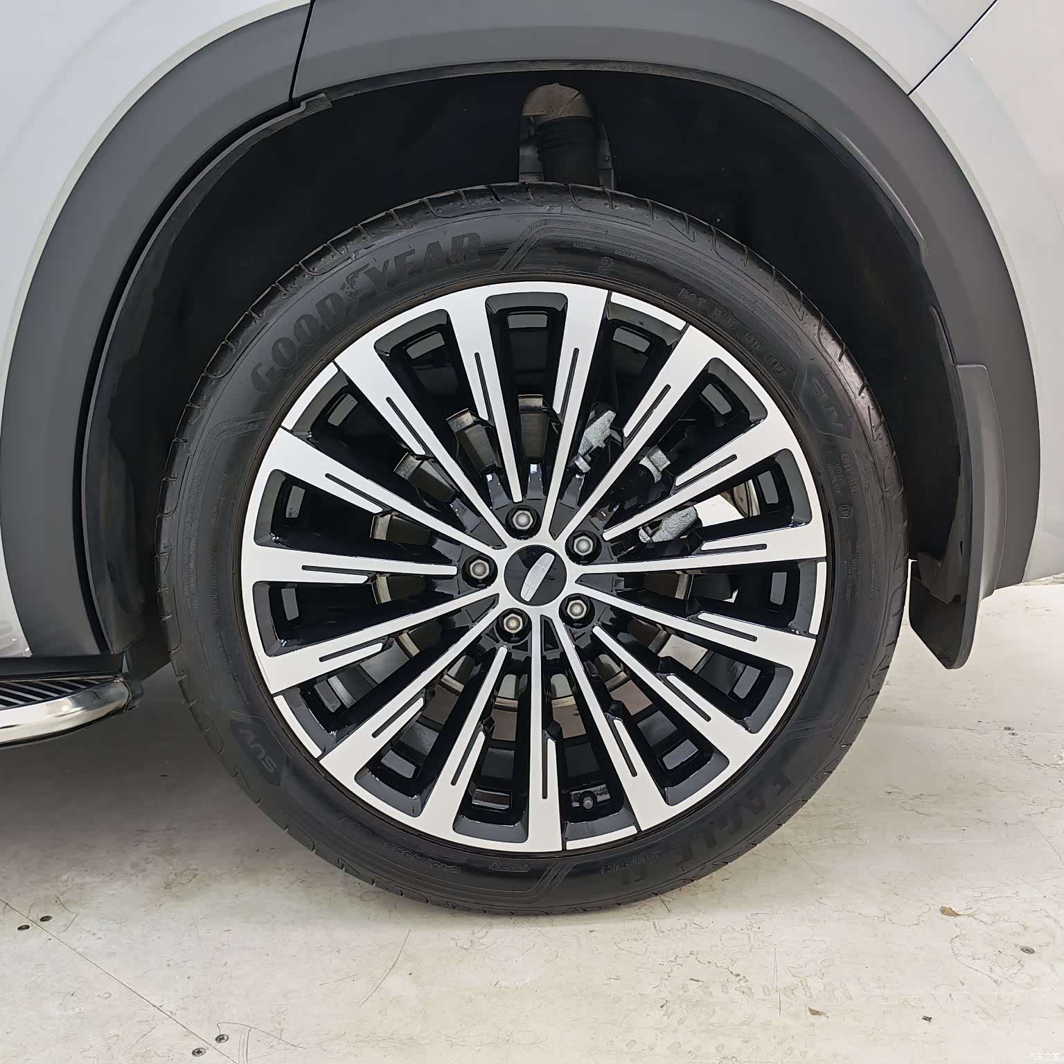 Geely Xingyue L, 2025 18