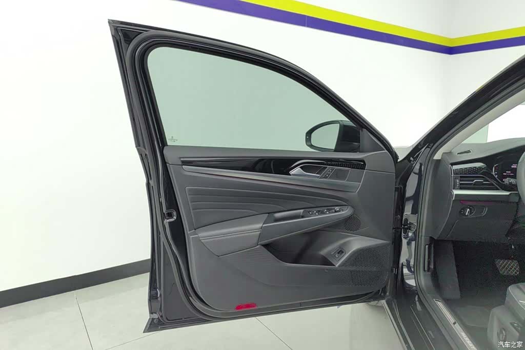 Volkswagen Passat, 2024 7