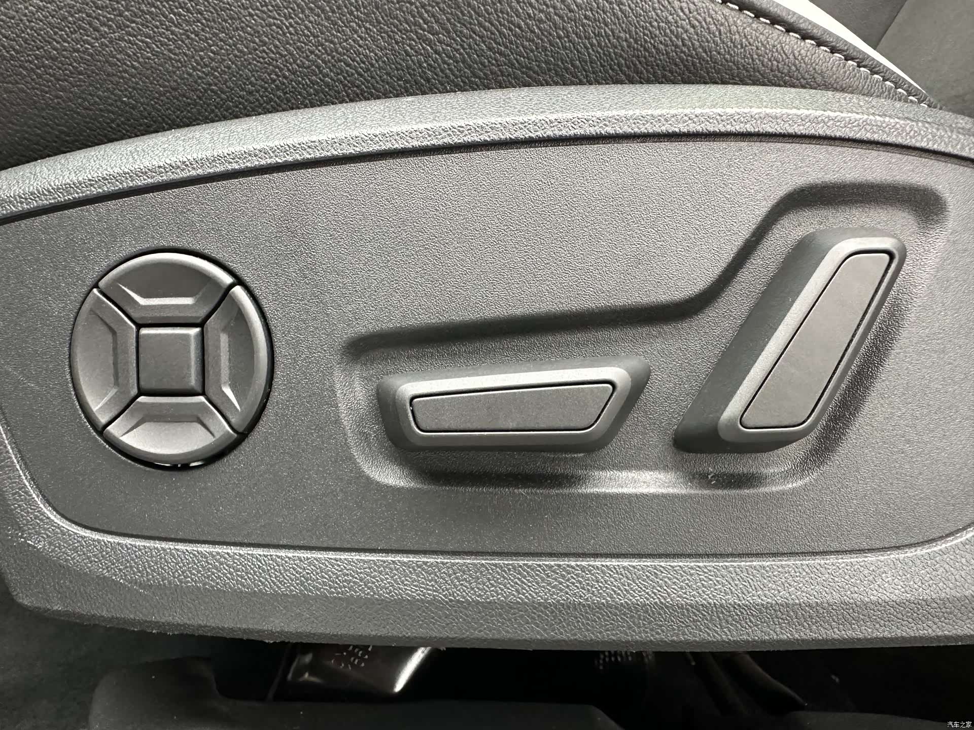 Audi Q3, 2022 13