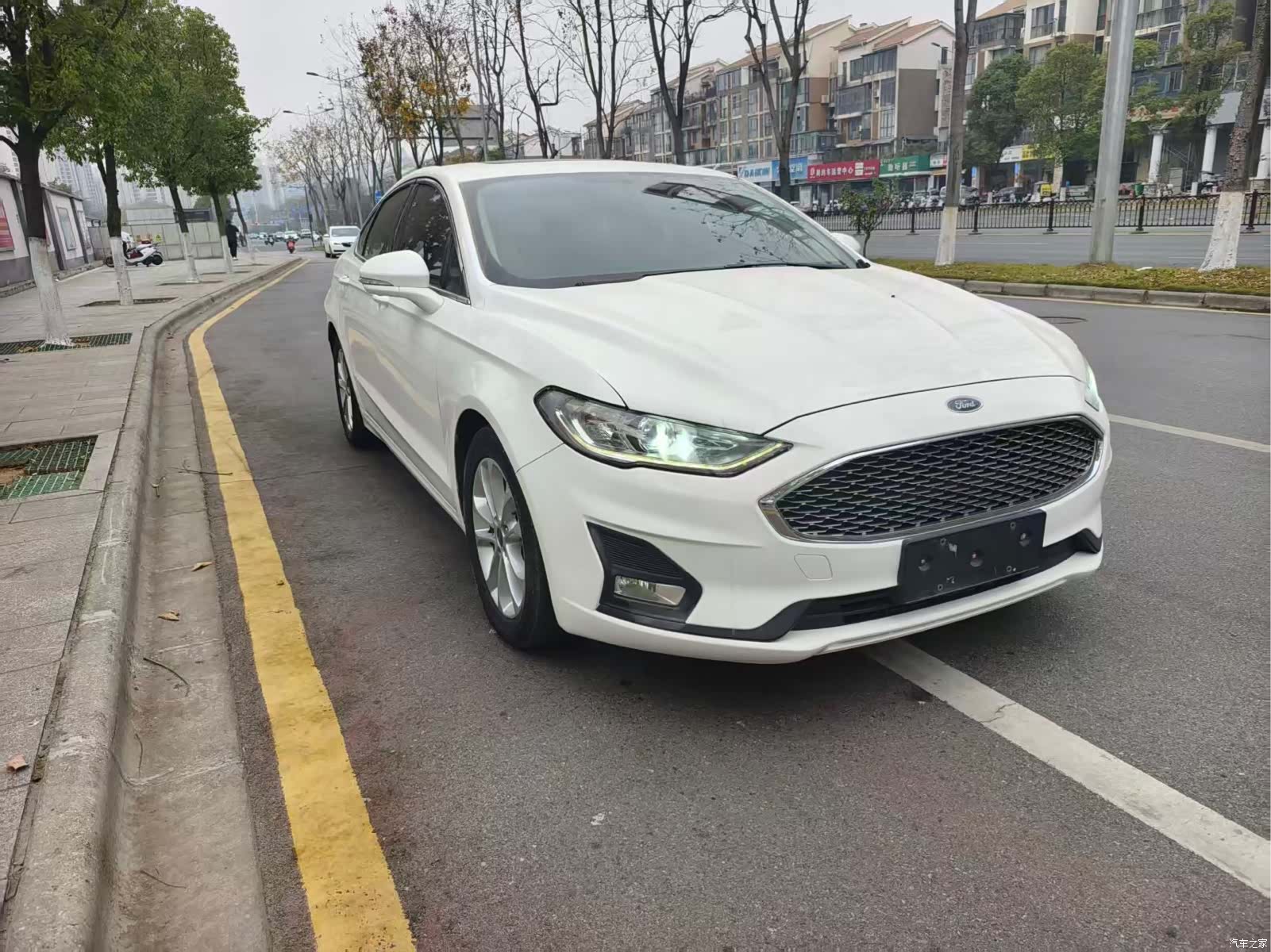 Ford Mondeo, 2021 3