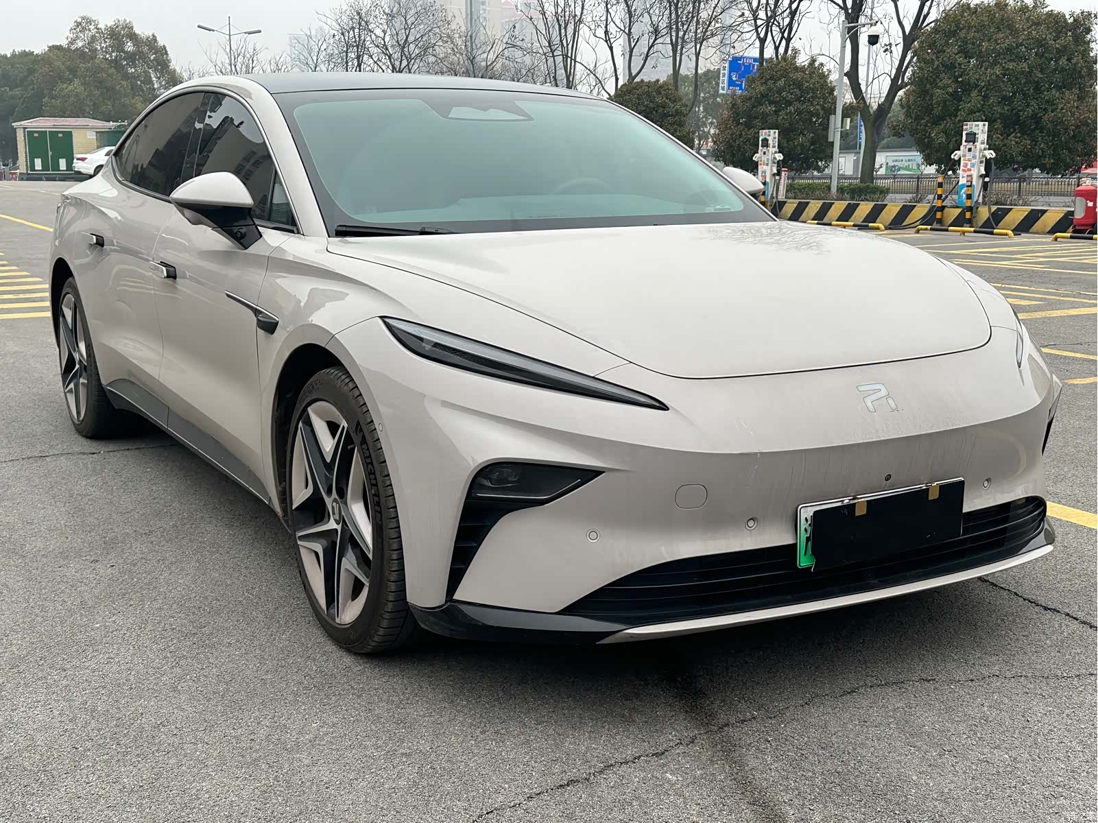 Rising Auto F7, 2023 3