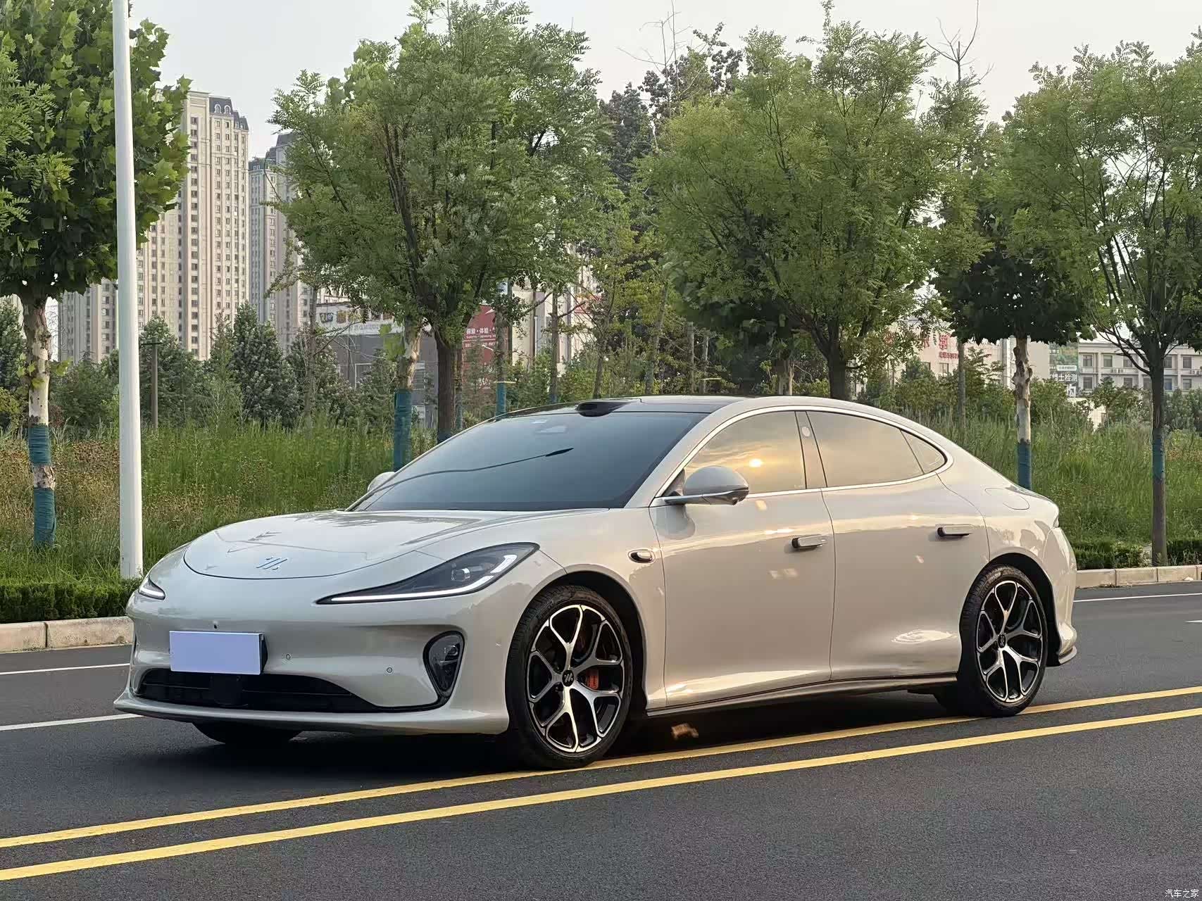 IM Motors L6, 2025 1