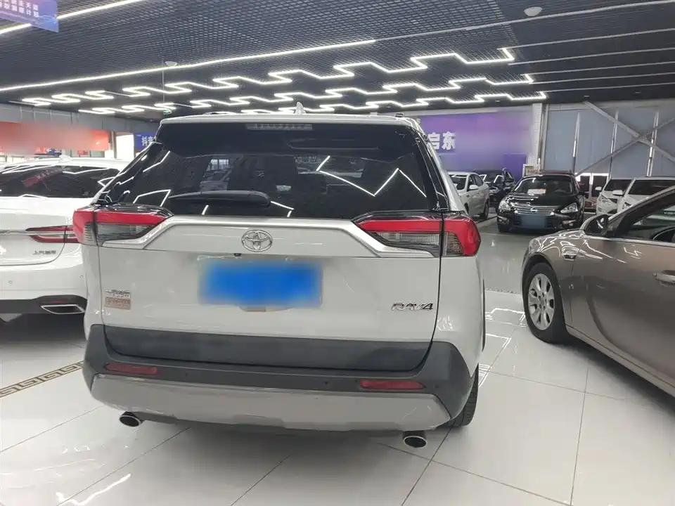 Toyota RAV4 Rongfang
