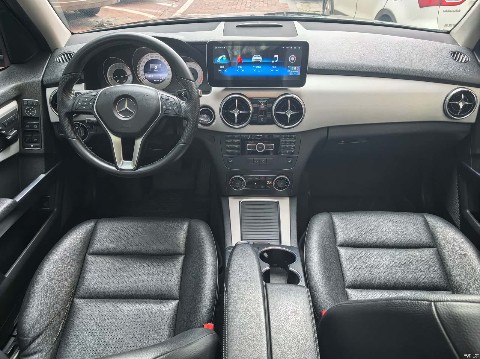 Mercedes-Benz GLK-Class, 2013 8