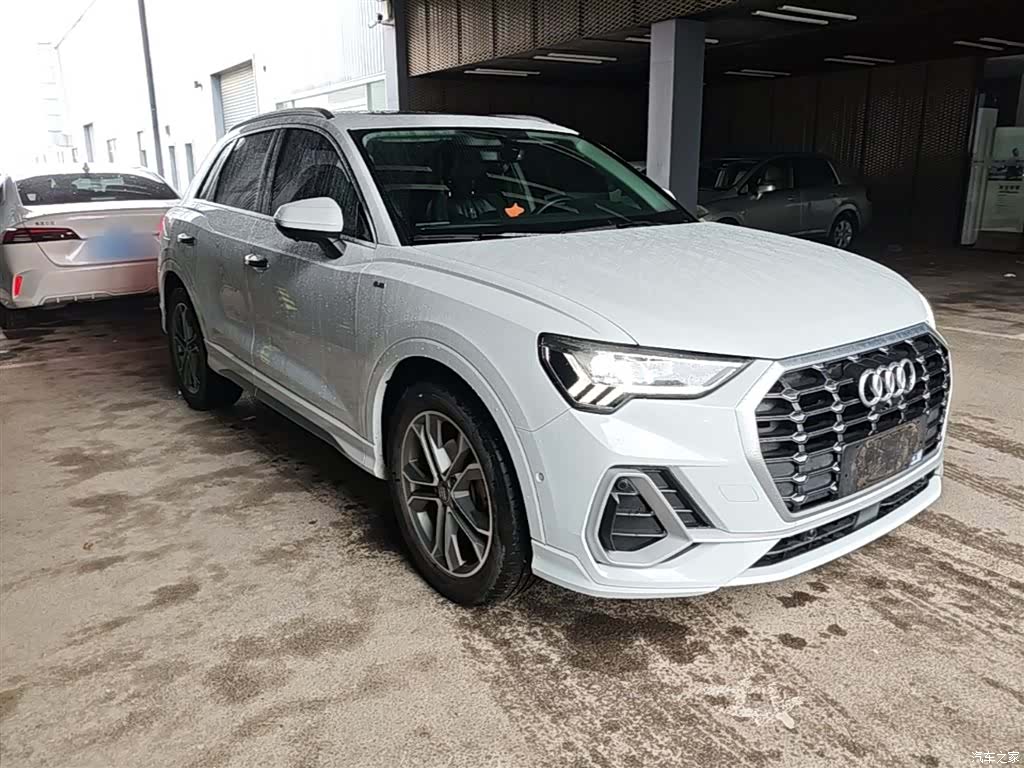 Audi Q3, 2021 4