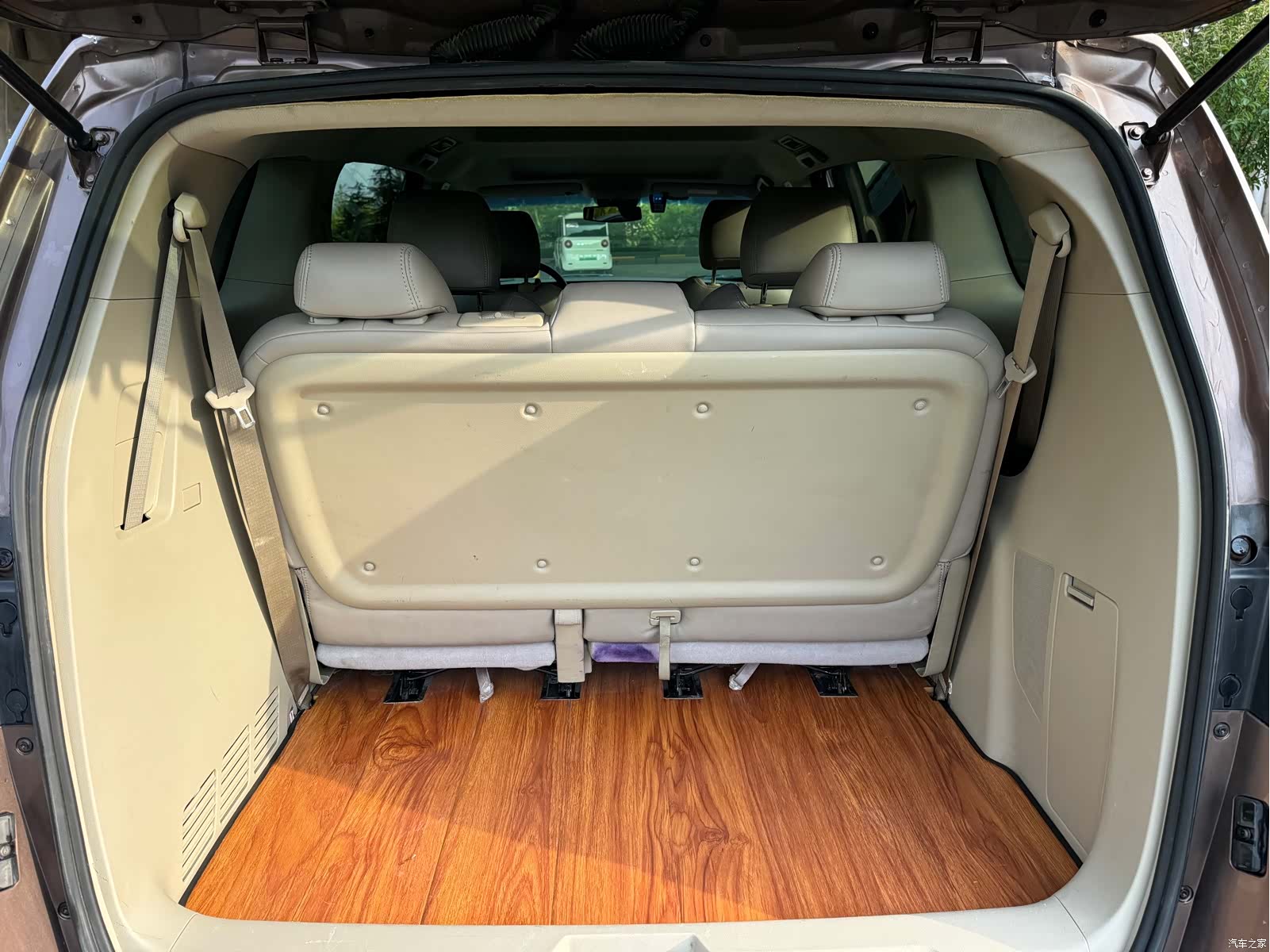 Buick GL8, 2019 10