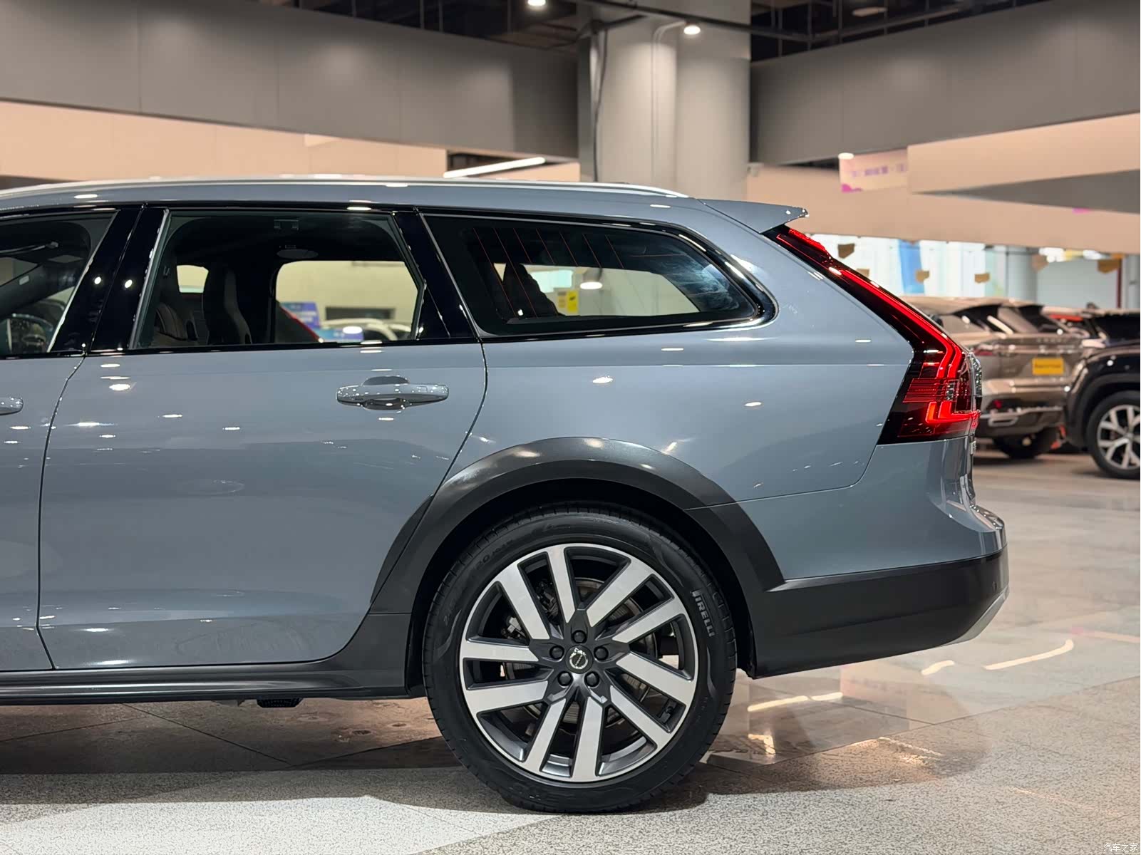 Volvo V90, 2022 8