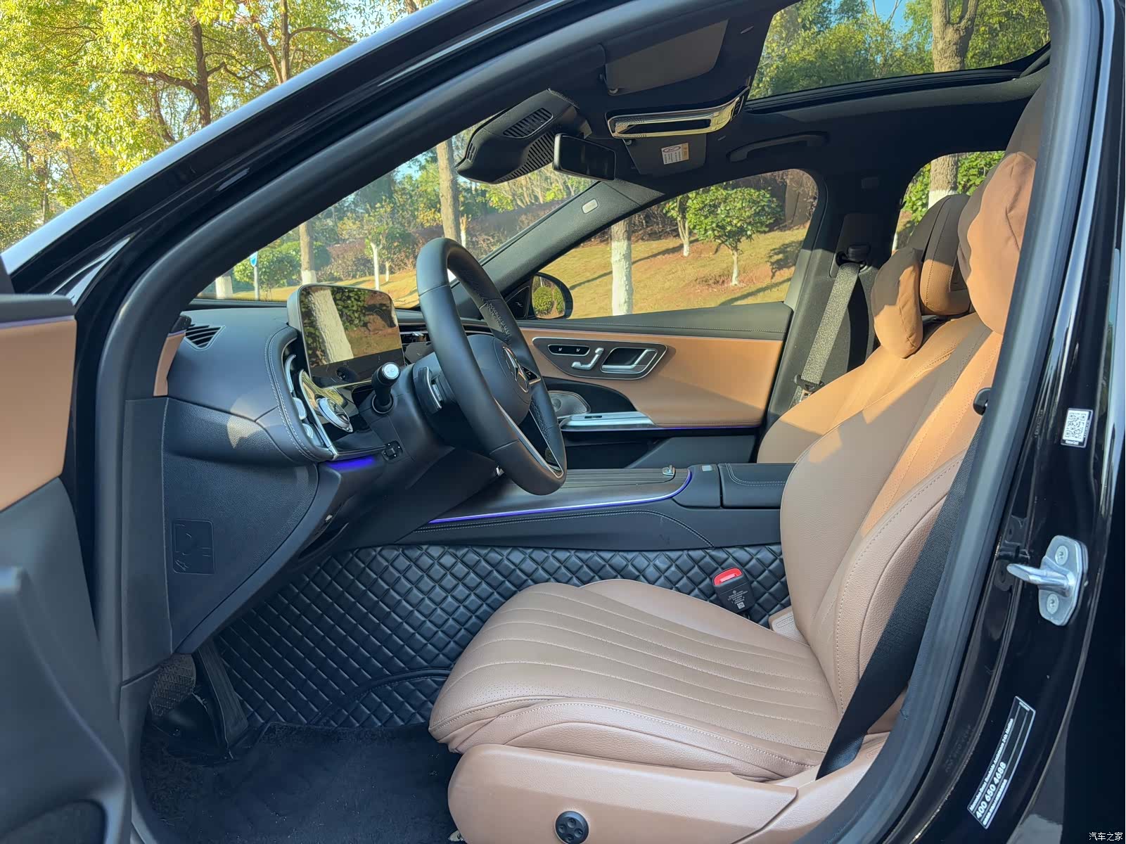 Mercedes-Benz E-Class, 2024 4