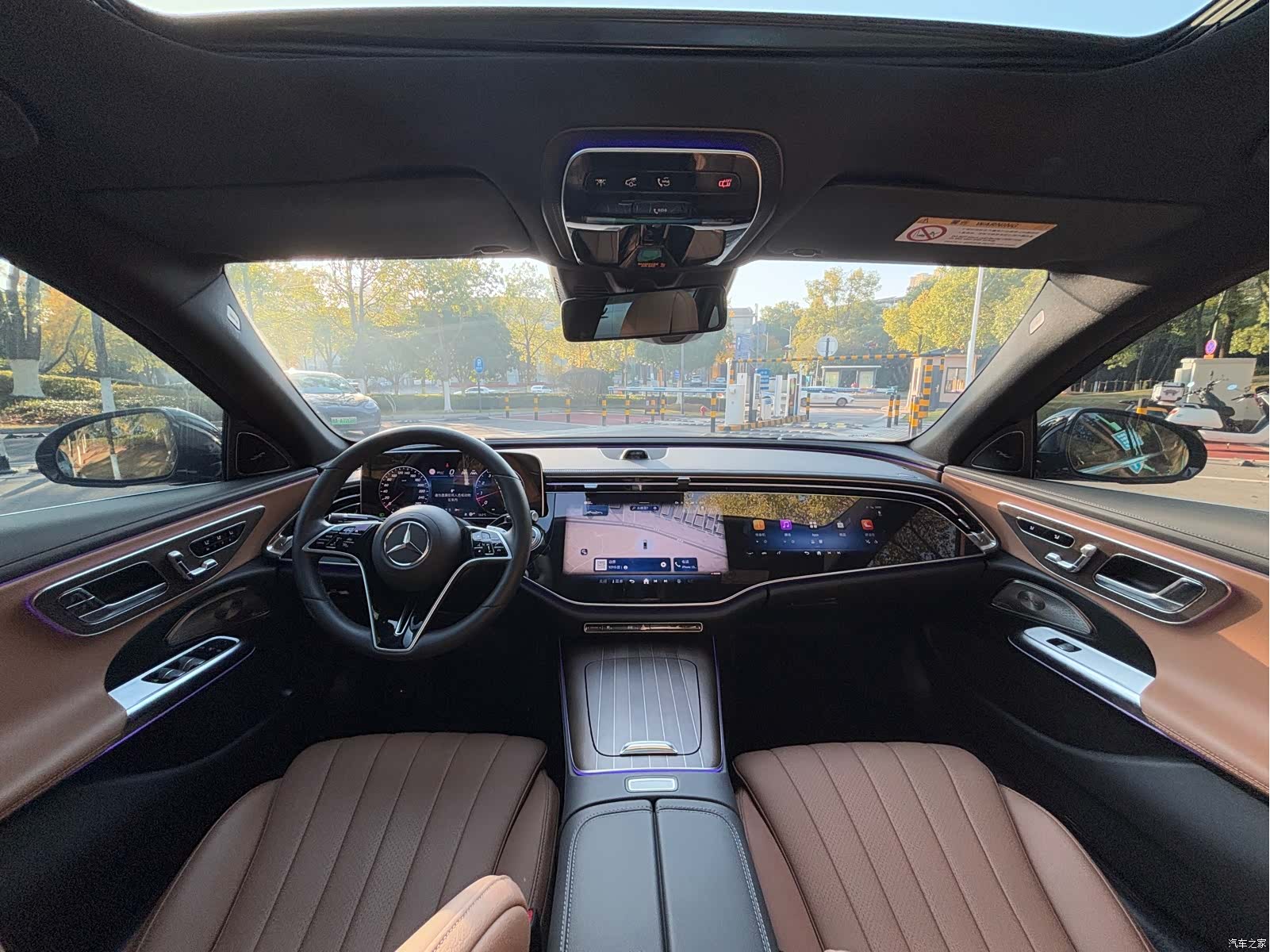 Mercedes-Benz E-Class, 2024 6