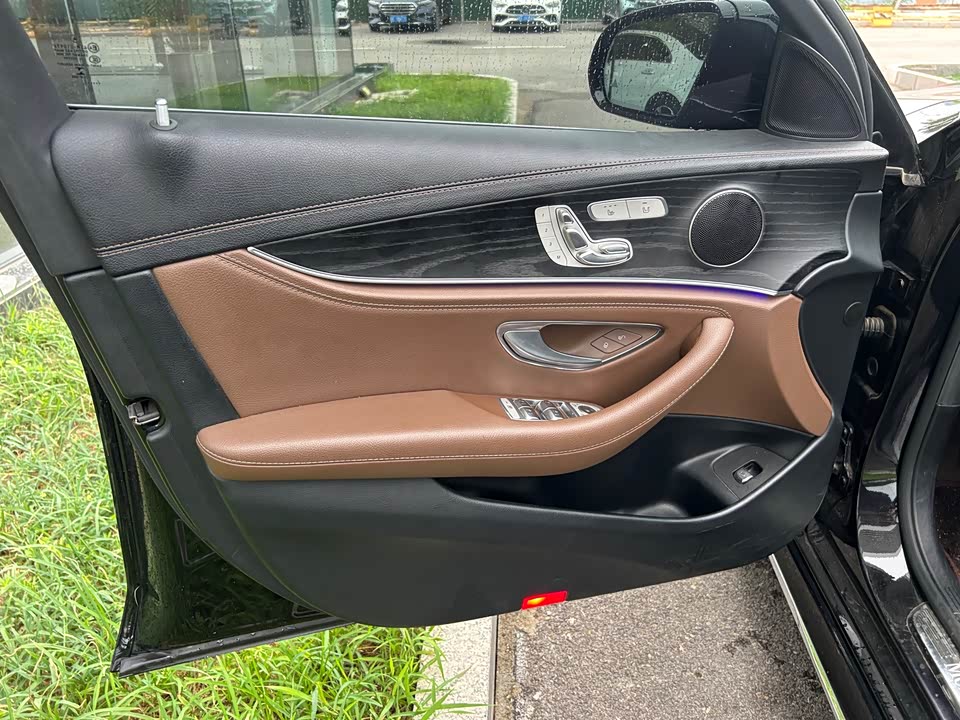 Mercedes-Benz E-class Mercedes-Benz E-class
