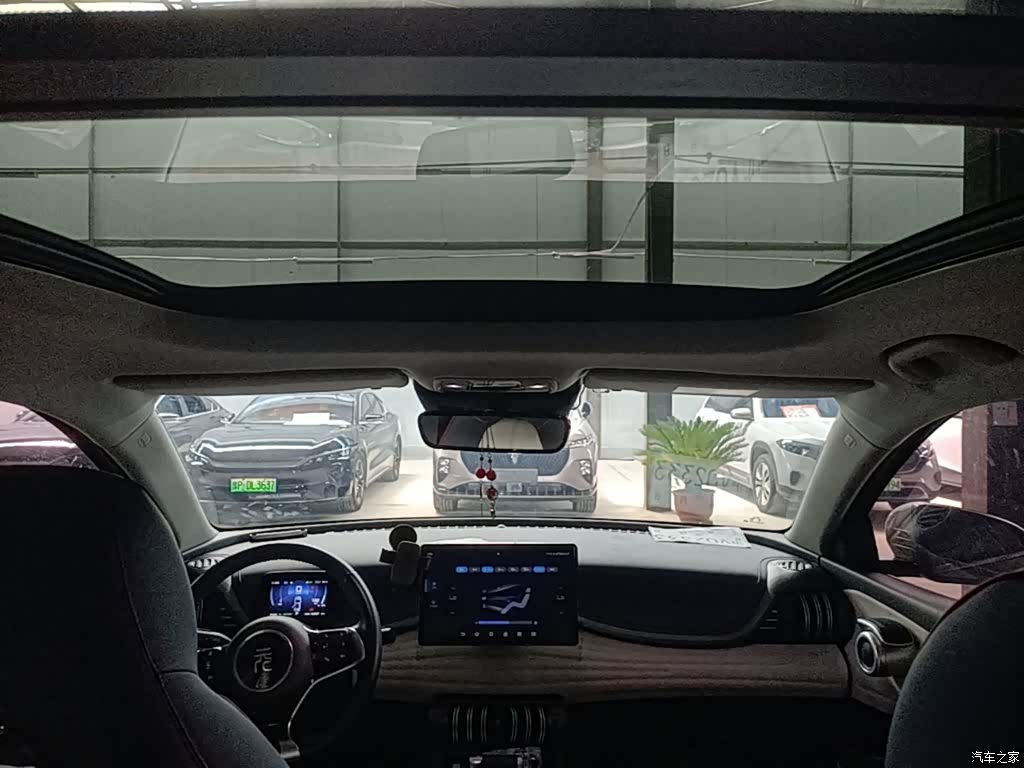 BYD Yuan, 2023 18