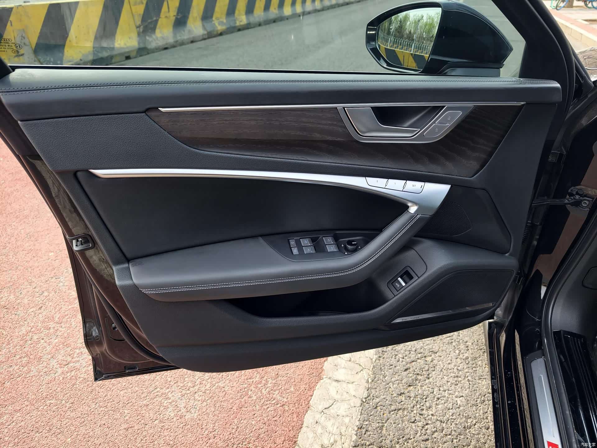 Audi A6L, 2025 4