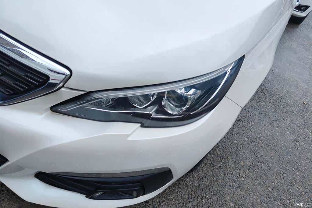 Peugeot 308, 2017 все фото