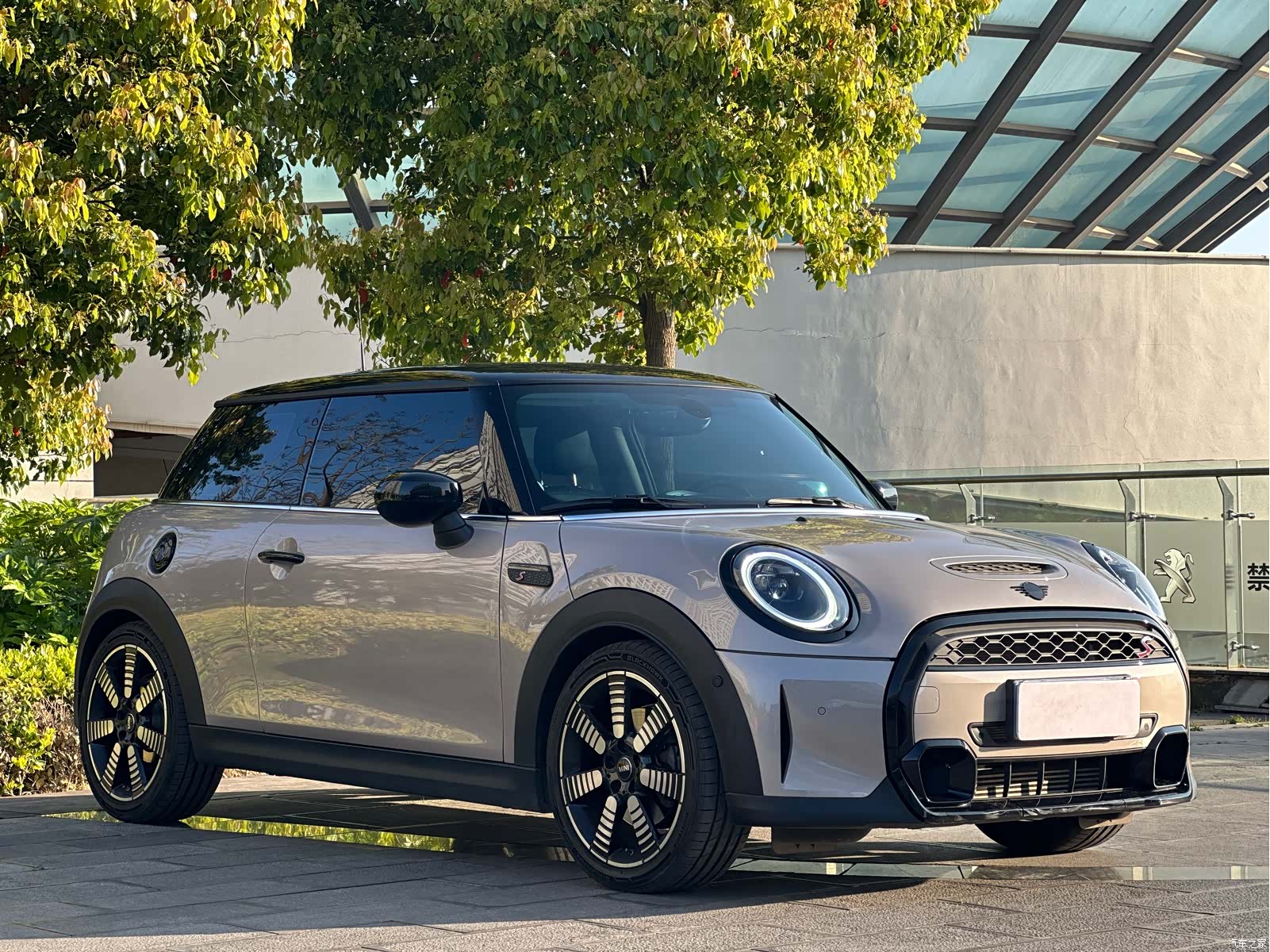 Mini Cooper, 2023 3