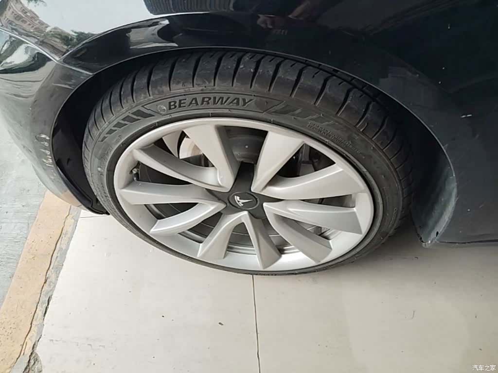 Tesla Model 3, 2020 25