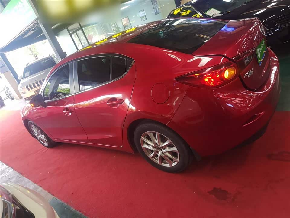 Mazda 3 Angkesaila