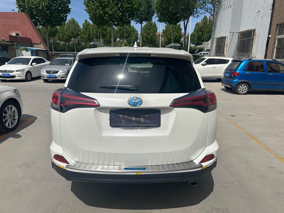 Toyota RAV4 Rongfang