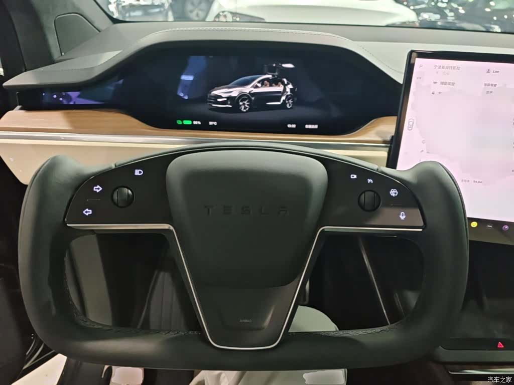 Tesla Model X, 2023 7