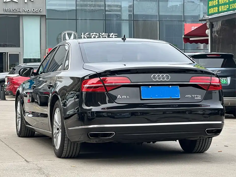 Audi A8