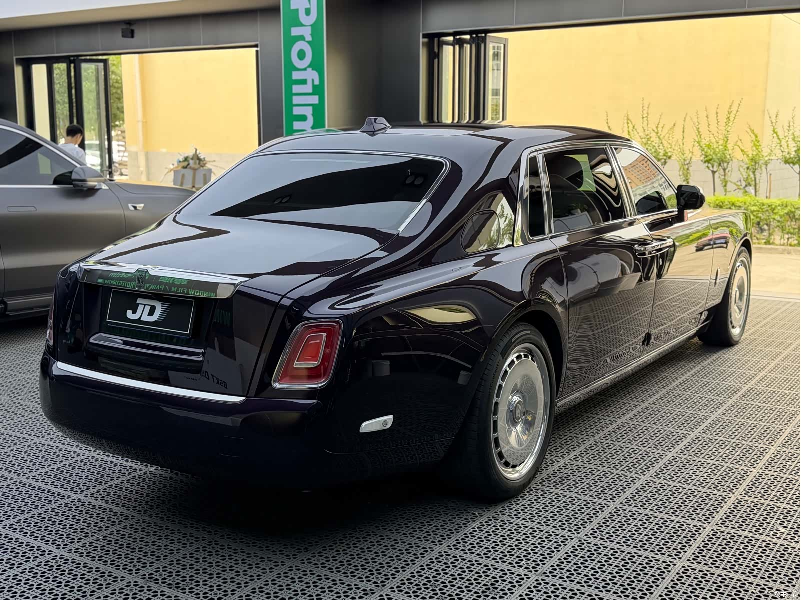 Rolls-Royce Phantom, 2019 8