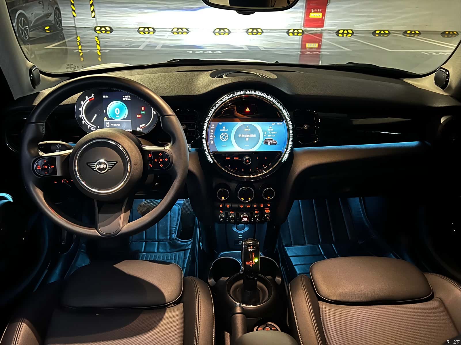 Mini Cooper, 2024 11
