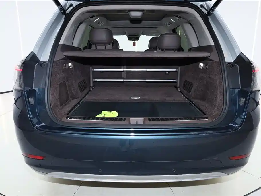 AITO Ask the world M9