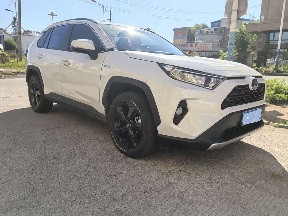 Toyota RAV4 Rongfang