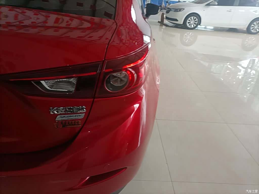 Mazda Mazda3, 2016 8
