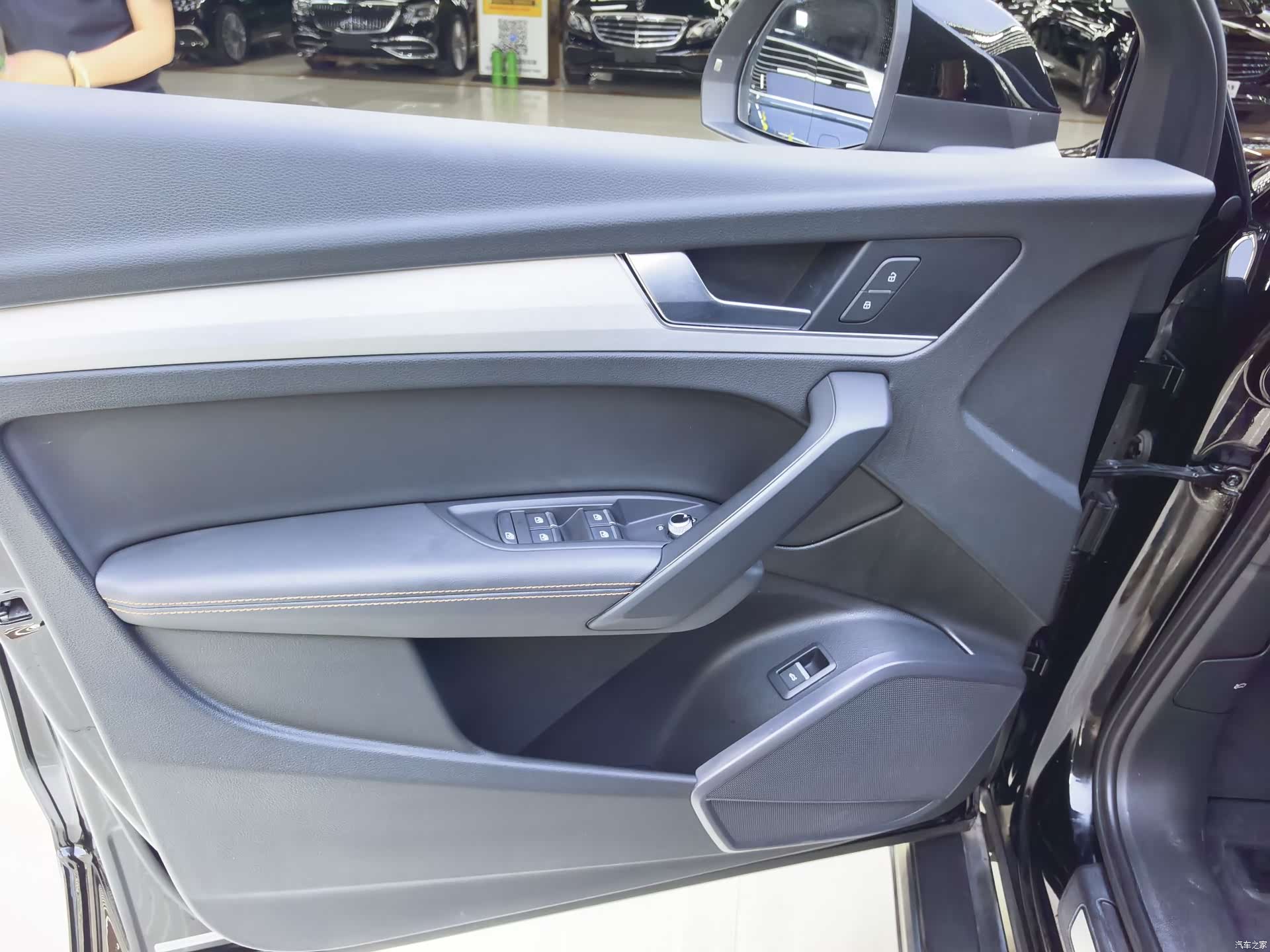 Audi Q5L, 2019 все фото
