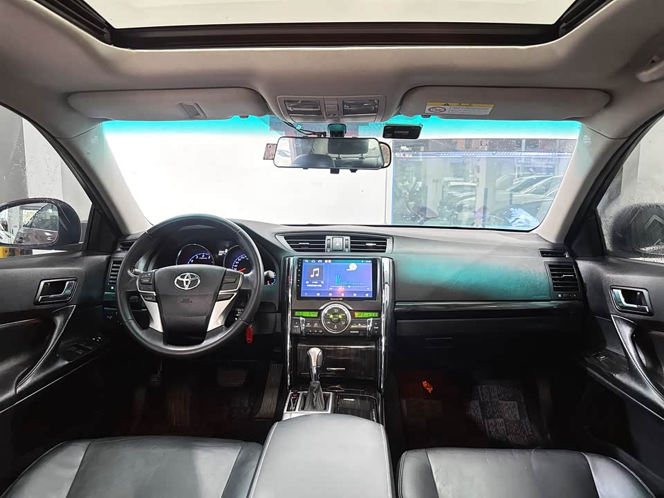 Toyota Reiz Toyota Reiz