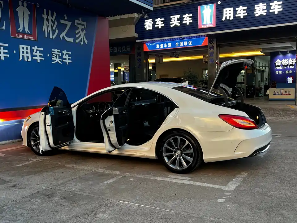 Mercedes-Benz CLS