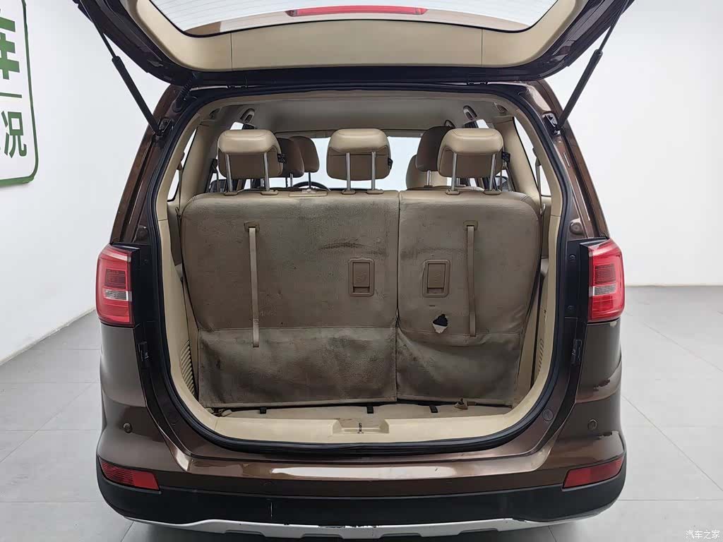 Wuling 730, 2016 16