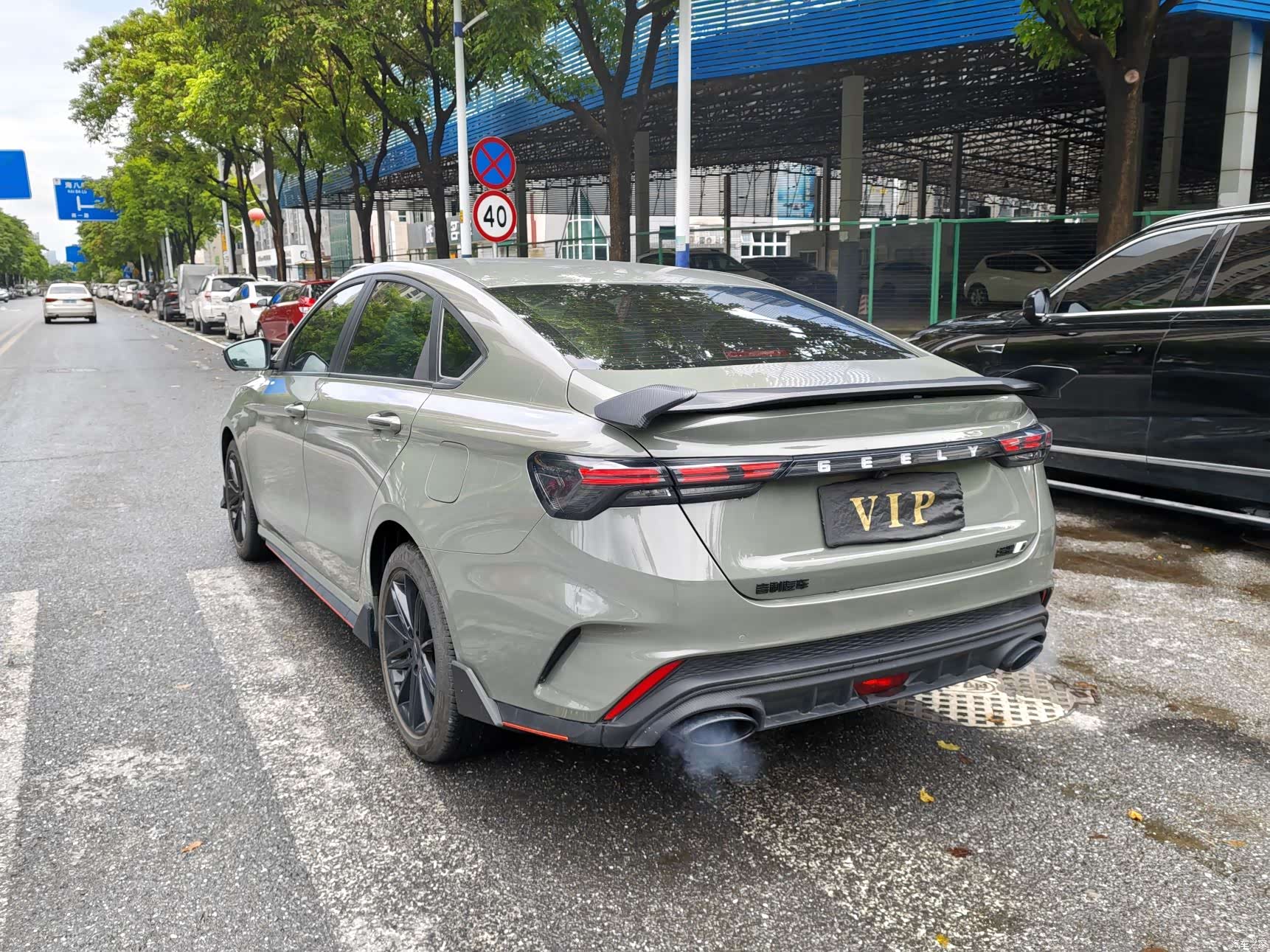 Geely Binray, 2022 15