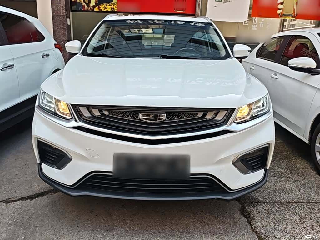 Geely Coolray, 2021 3