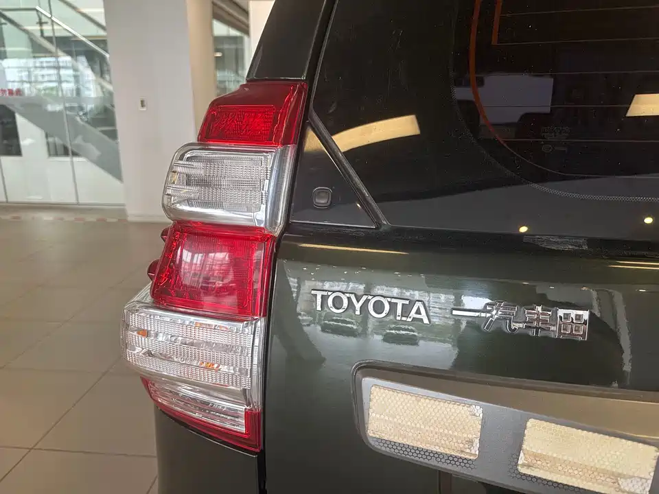 Toyota Prado