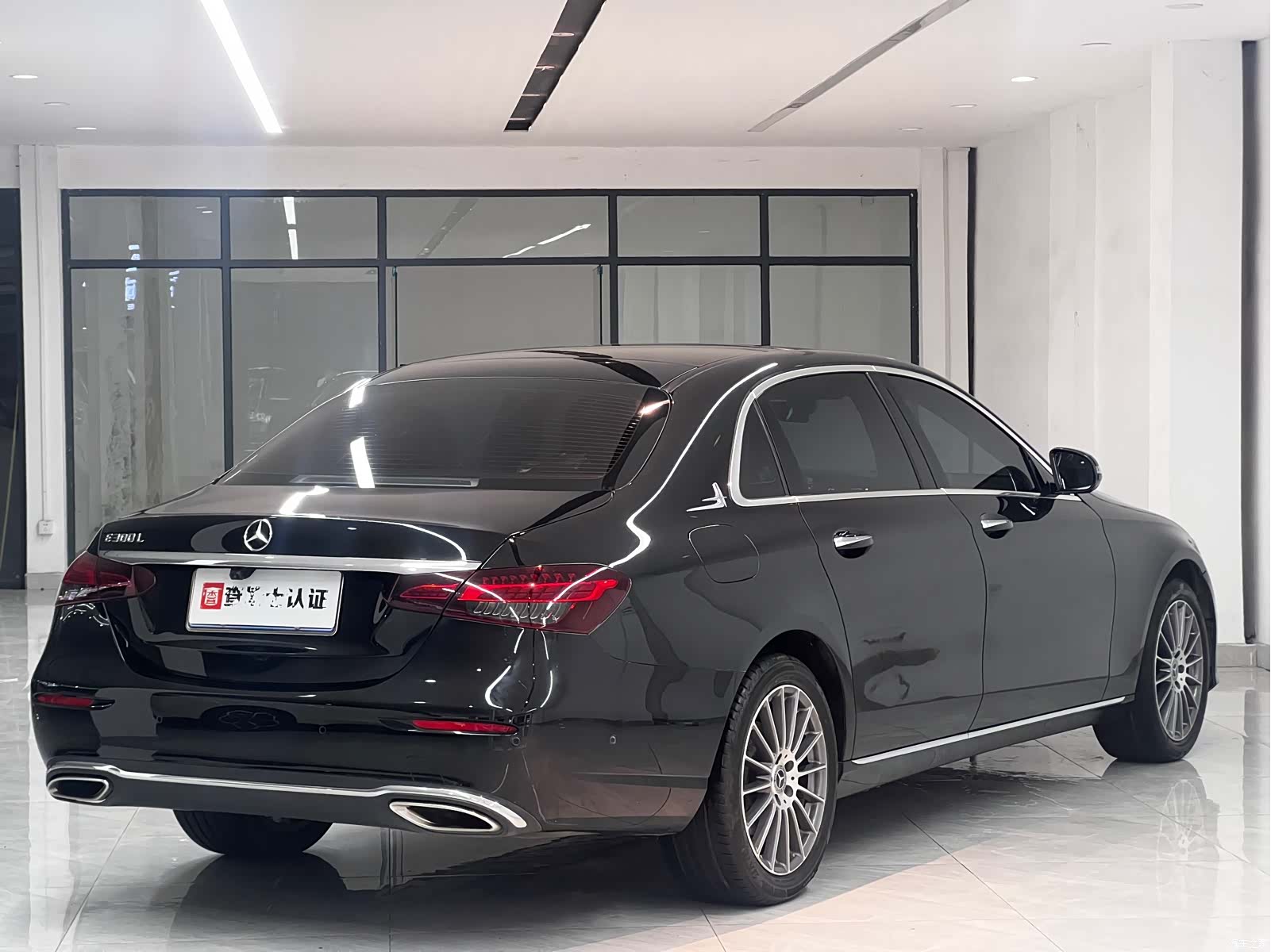 Mercedes-Benz E-Class, 2022 13