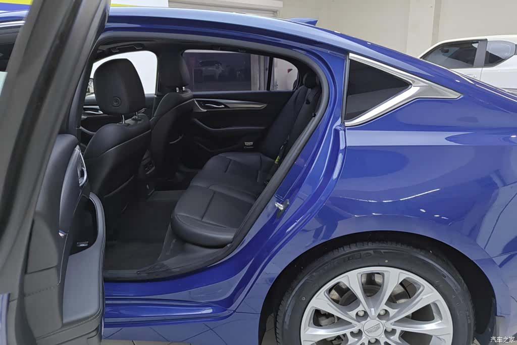 Cadillac CT5, 2020 11