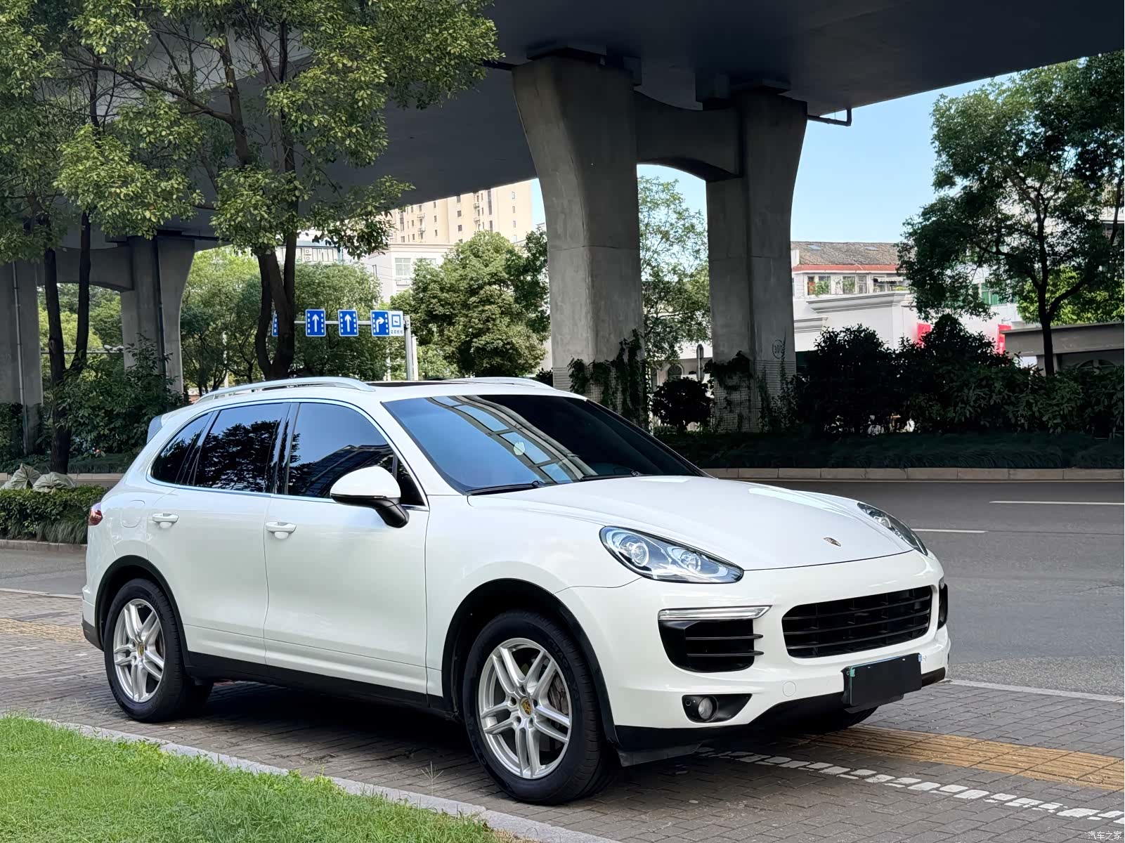 Porsche Cayenne, 2015 3