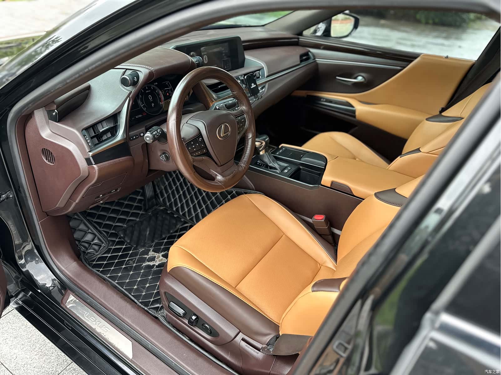 Lexus ES, 2019 8
