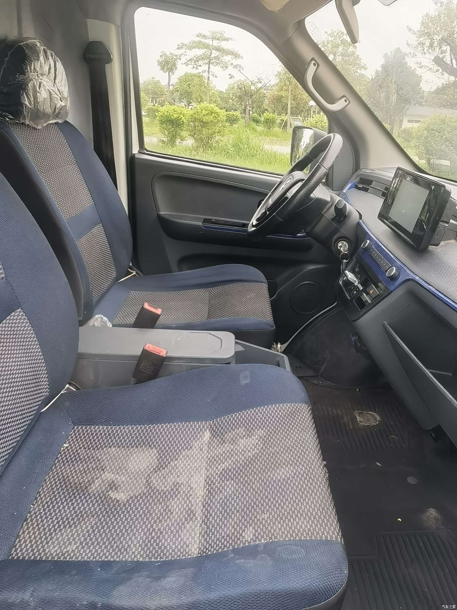 DongFeng EM27, 2025 10
