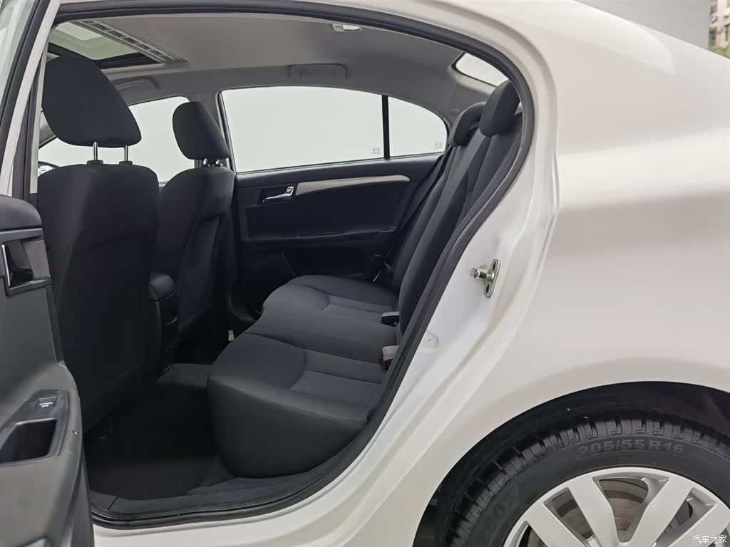 Roewe 350, 2016 15