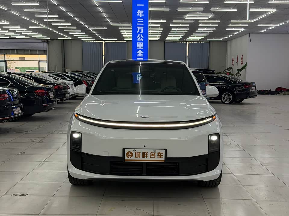 Li Auto Ideal L6